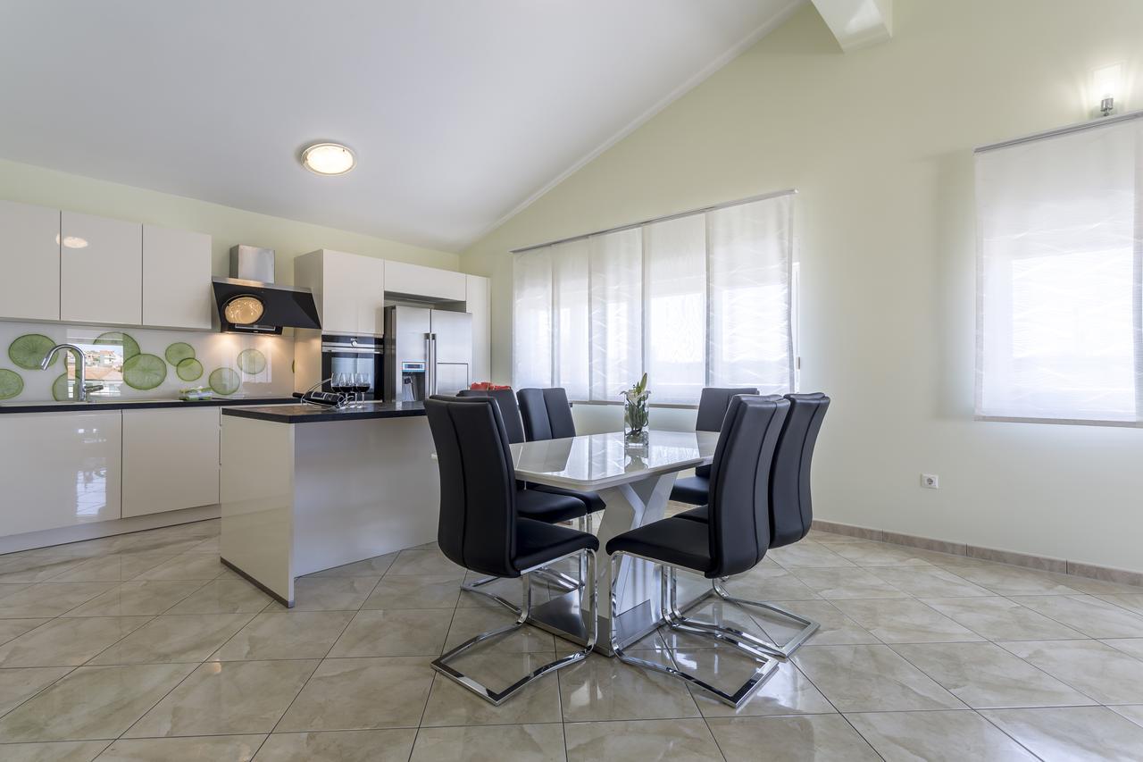 Apartmani Lukic Split Exteriör bild