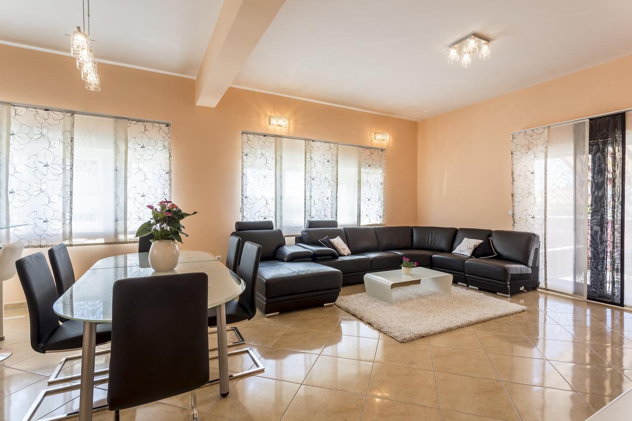 Apartmani Lukic Split Exteriör bild